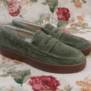 Revitalign Malibu Suede Penny Loafer Shoes in Olive Green Women's size 9 NWOT